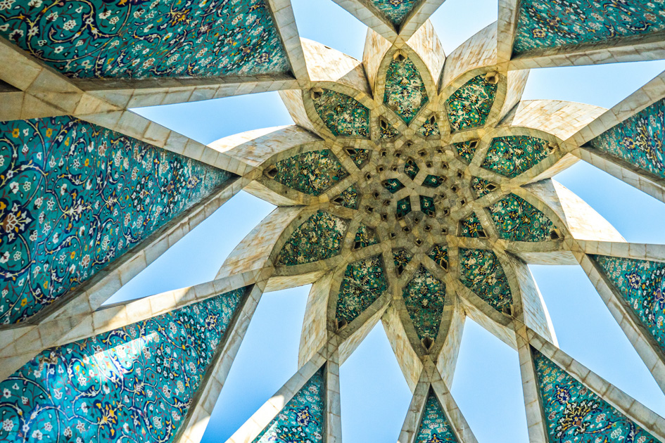 هوشنگ سیحون,گفتگو با هوشنگ سیحون,معماری هوشنگ سیحون,معماری ایران و هوشنگ سیحون,آثار هوشنگ سیحون,آرامگاه های هوشنگ سیحون,مصاحبه با سیحون,معماری امروز ایران و سیحون,